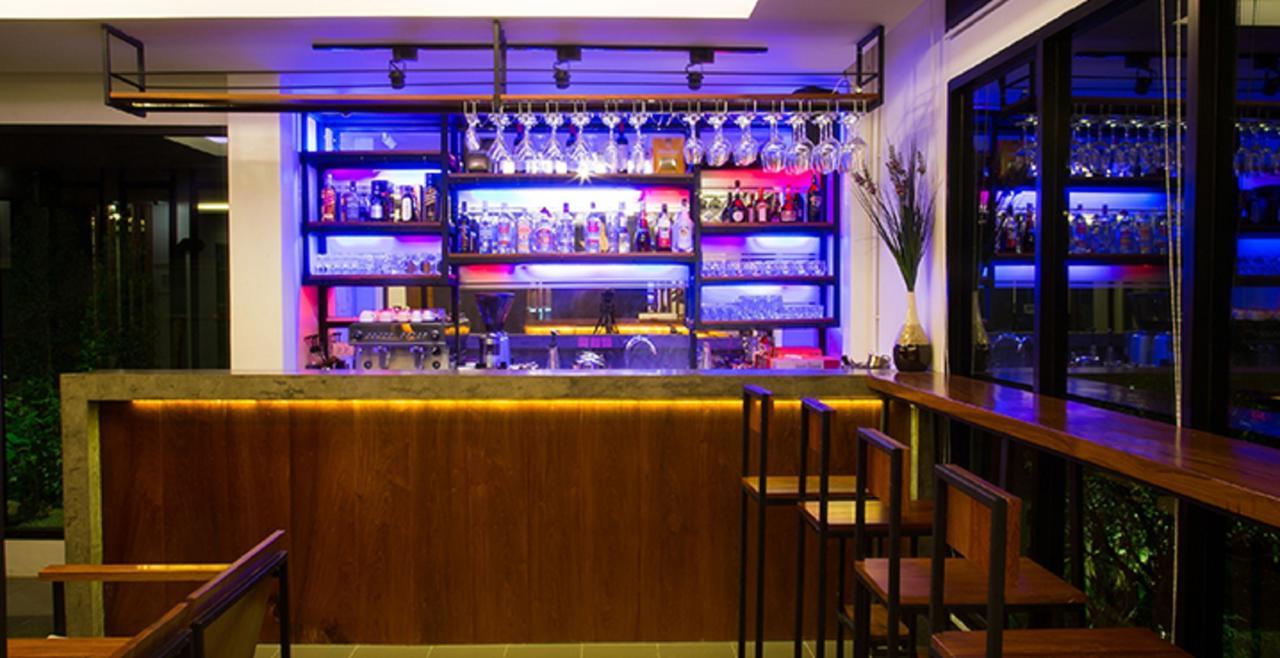Baitong Hotel Tachilek Ngoại thất bức ảnh