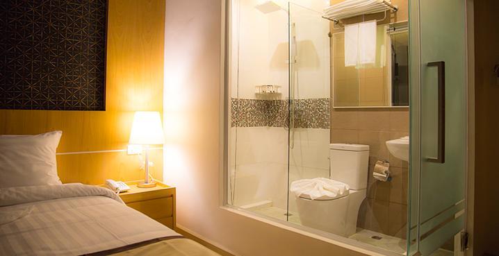 Baitong Hotel Tachilek Ngoại thất bức ảnh